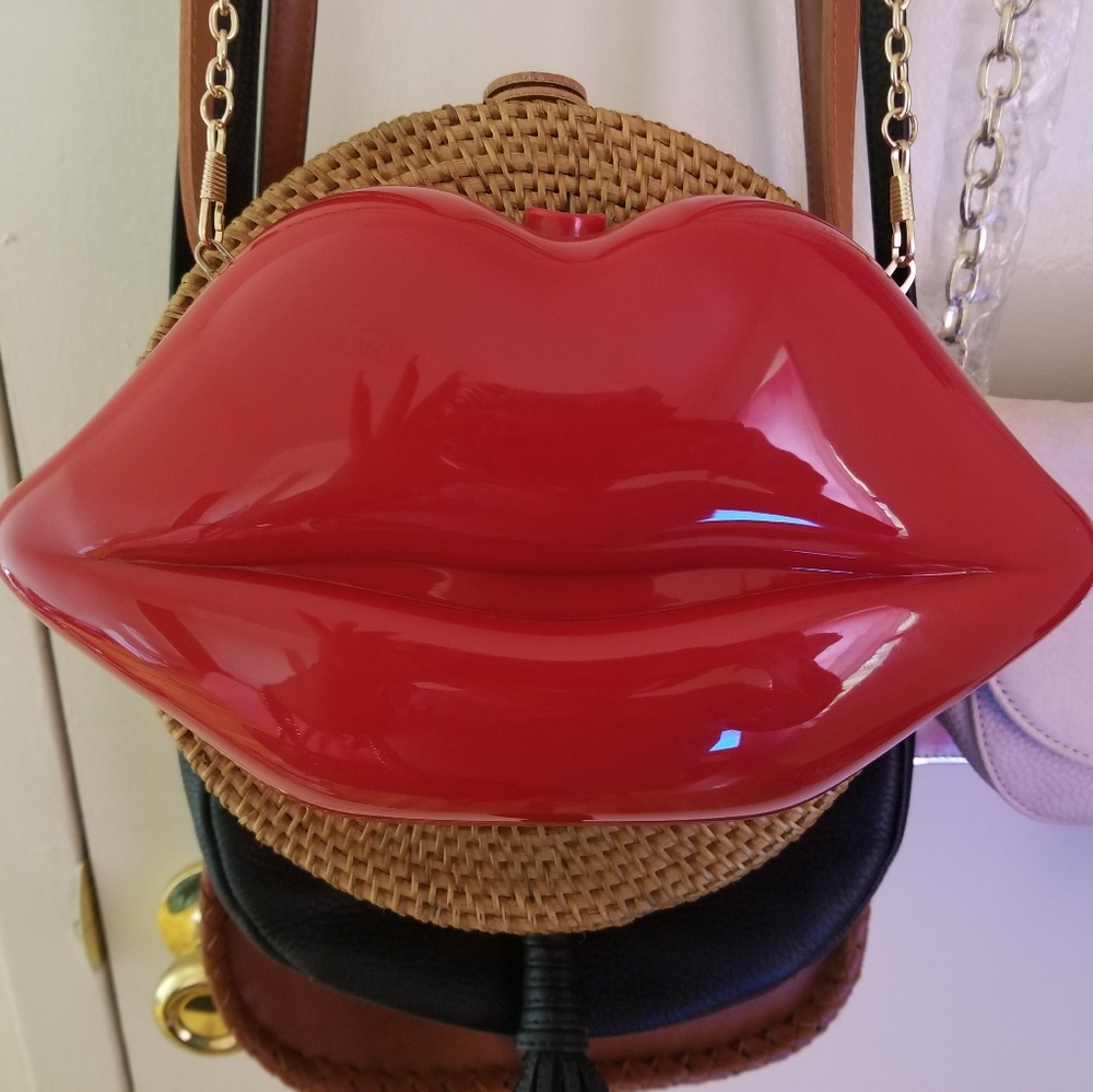 Red Lip Purse